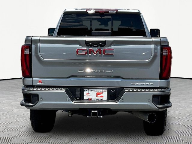 Used 2025 GMC Sierra 3500 Denali w/ Denali Reserve Package AWD/4WD image 6