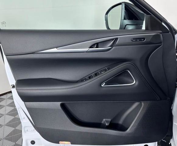 Certified 2026 INFINITI QX60 Luxe w/ Family Package image 13