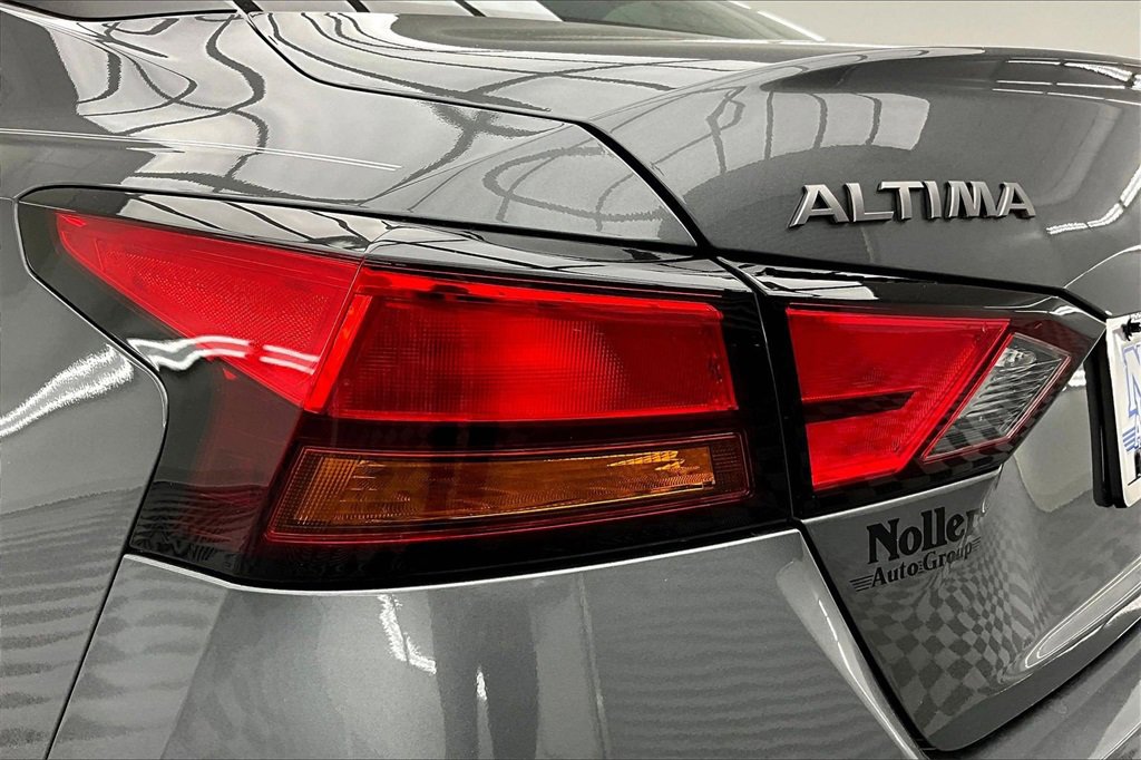 Used 2024 Nissan Altima 2.5 S image 30