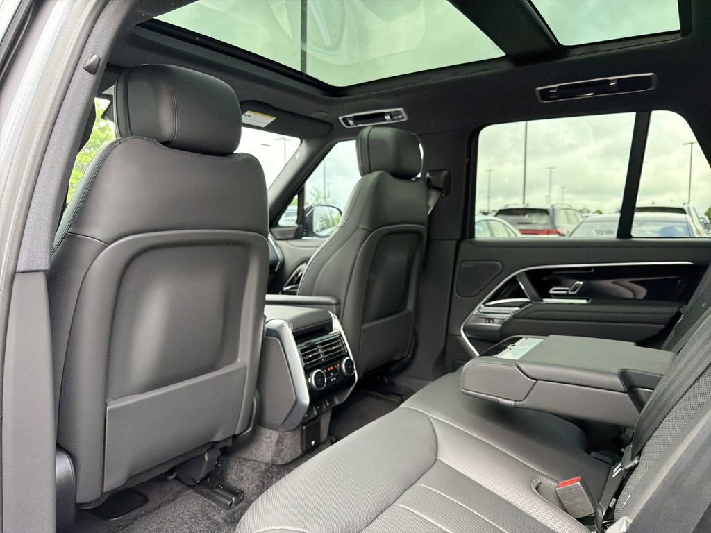 New 2026 Land Rover Range Rover SE AWD/4WD image 11