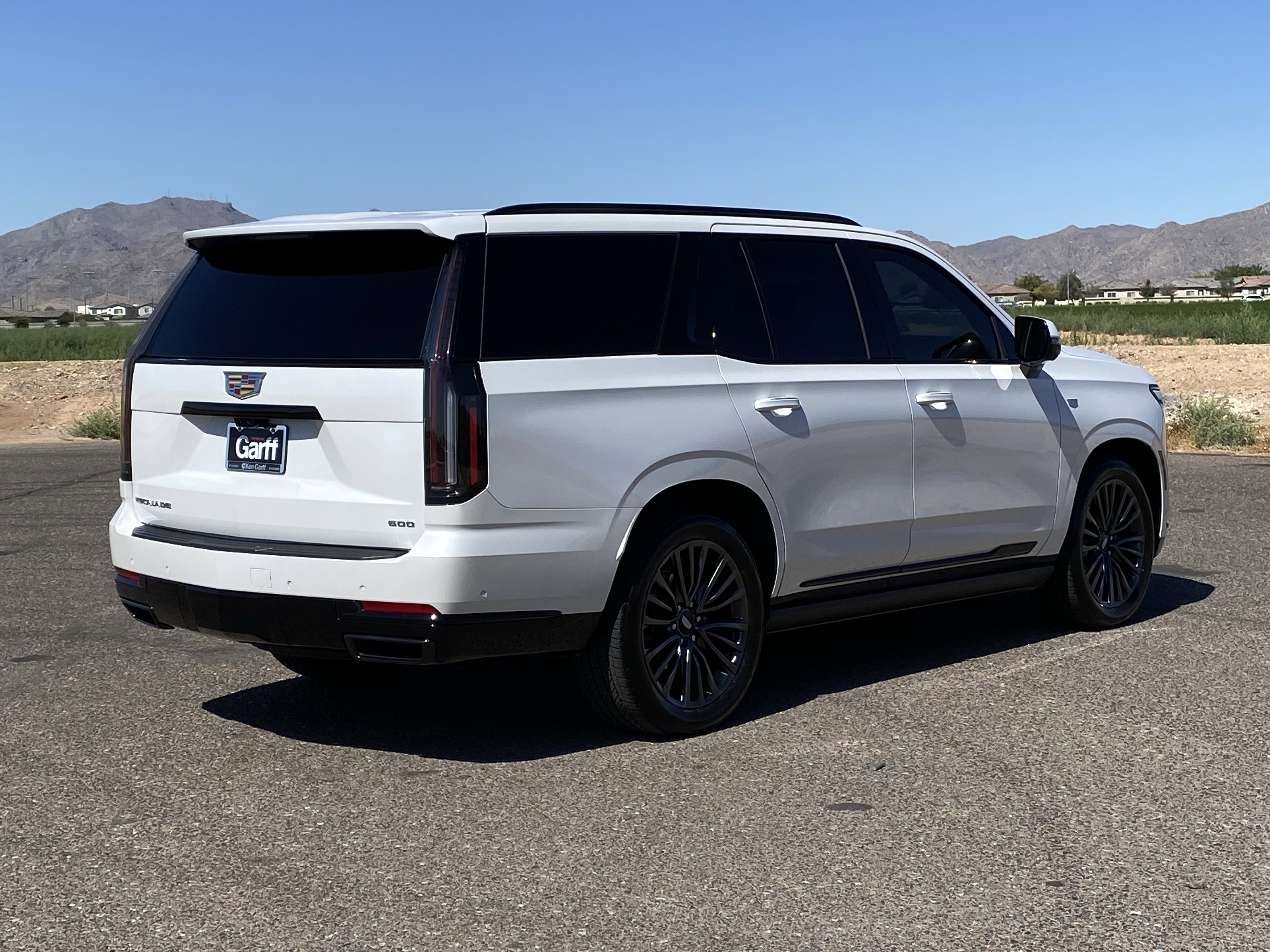 Used 2025 Cadillac Escalade Sport Platinum image 3