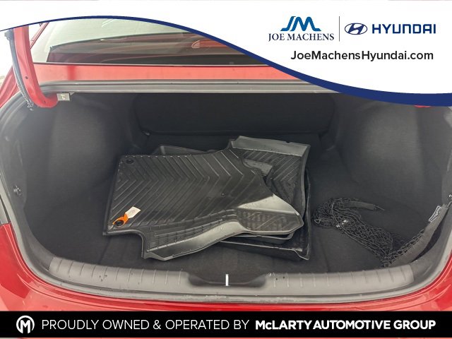 Certified 2025 Hyundai Elantra Sport image 23