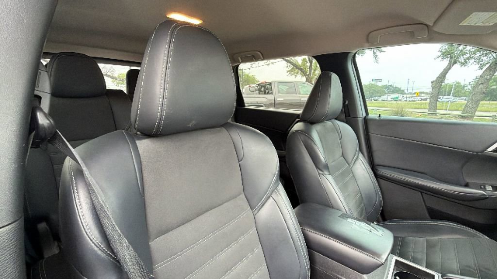 Used 2024 Mitsubishi Outlander SE FWD image 40