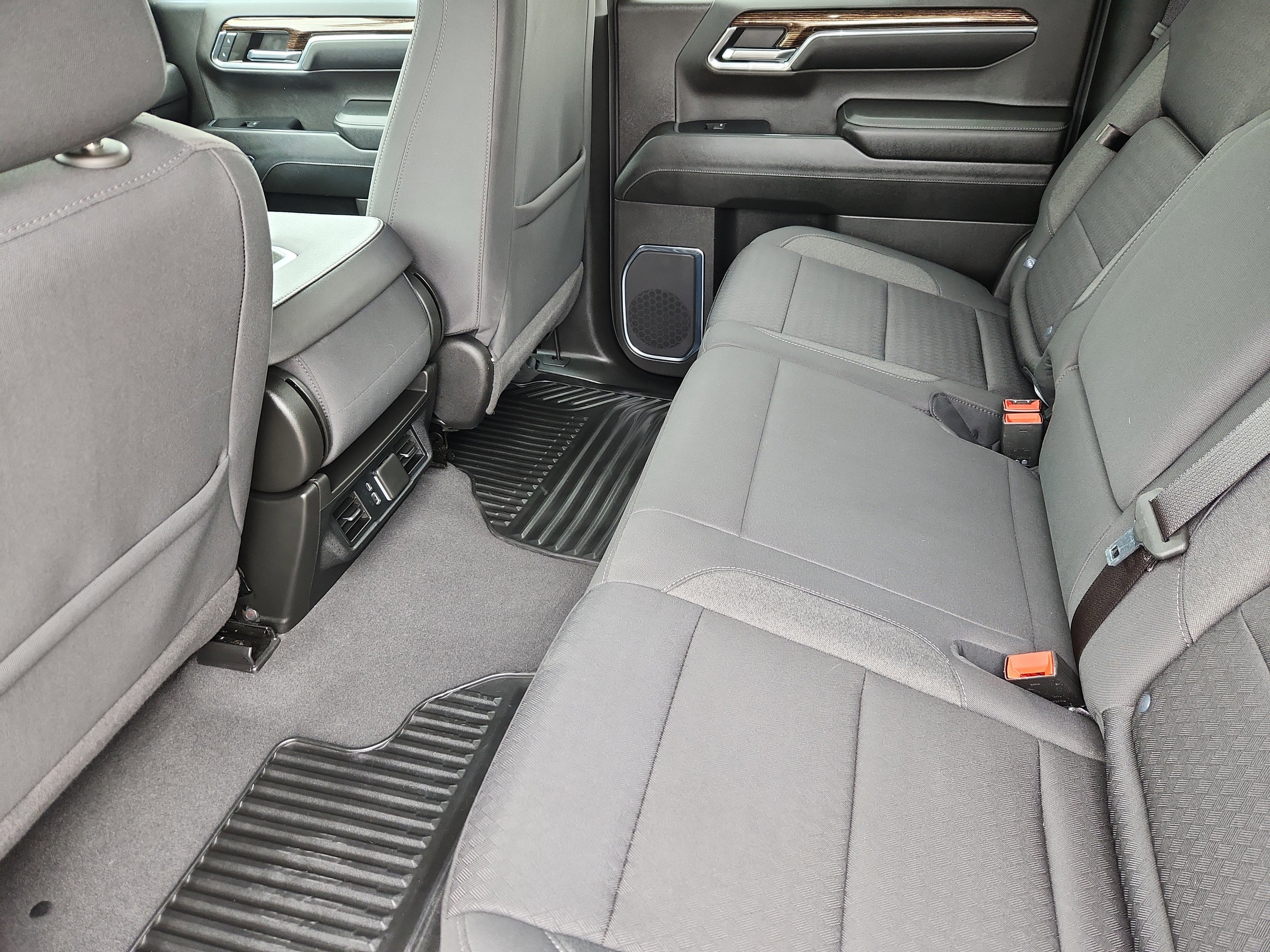 Used 2024 GMC Sierra 1500 Elevation image 9