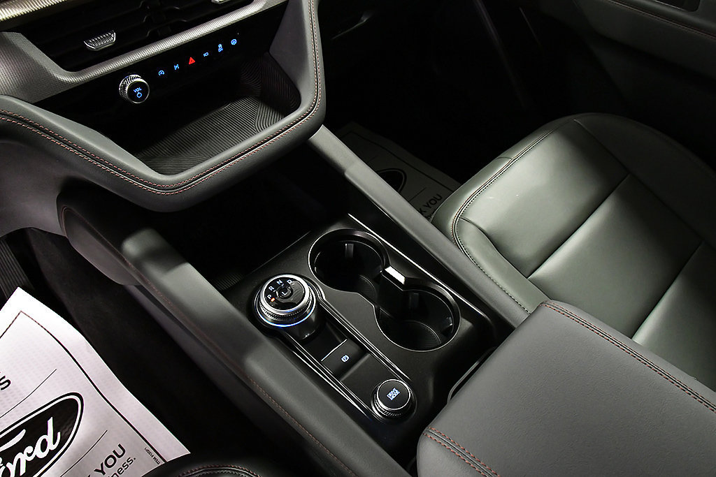 New 2026 Ford Explorer Active w/ Active Comfort Package AWD/4WD image 24