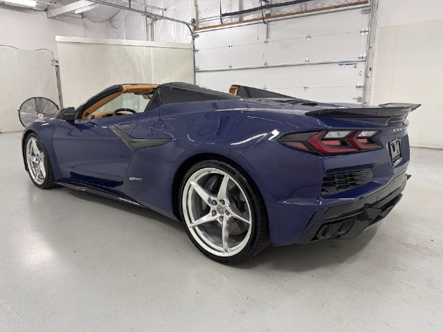 Used 2025 Chevrolet Corvette E-Ray w/ Stealth Interior Trim Package AWD/4WD image 40