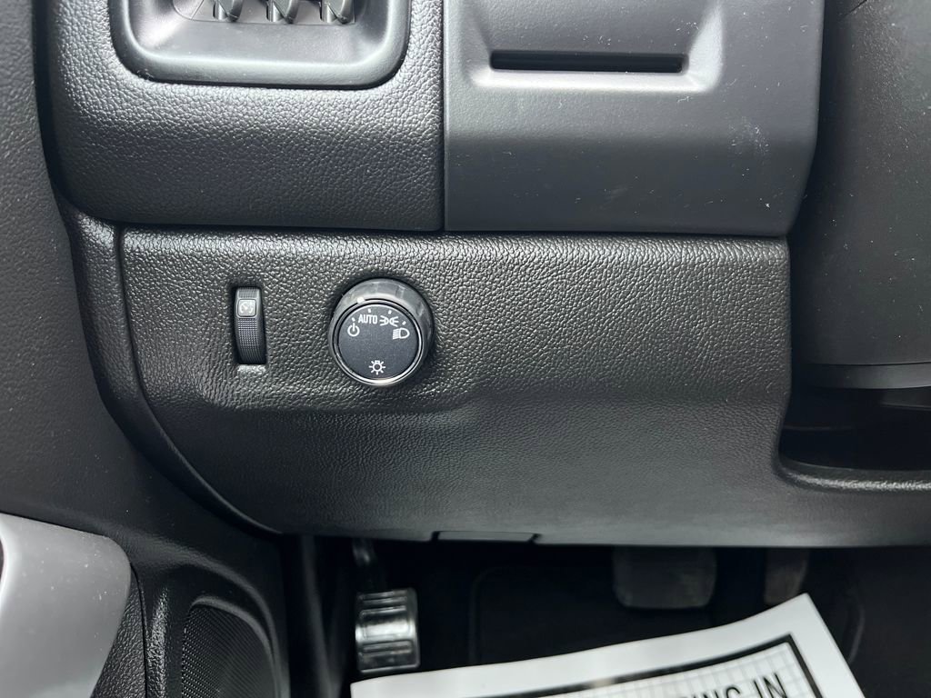 Used 2020 Chevrolet Colorado LT image 60