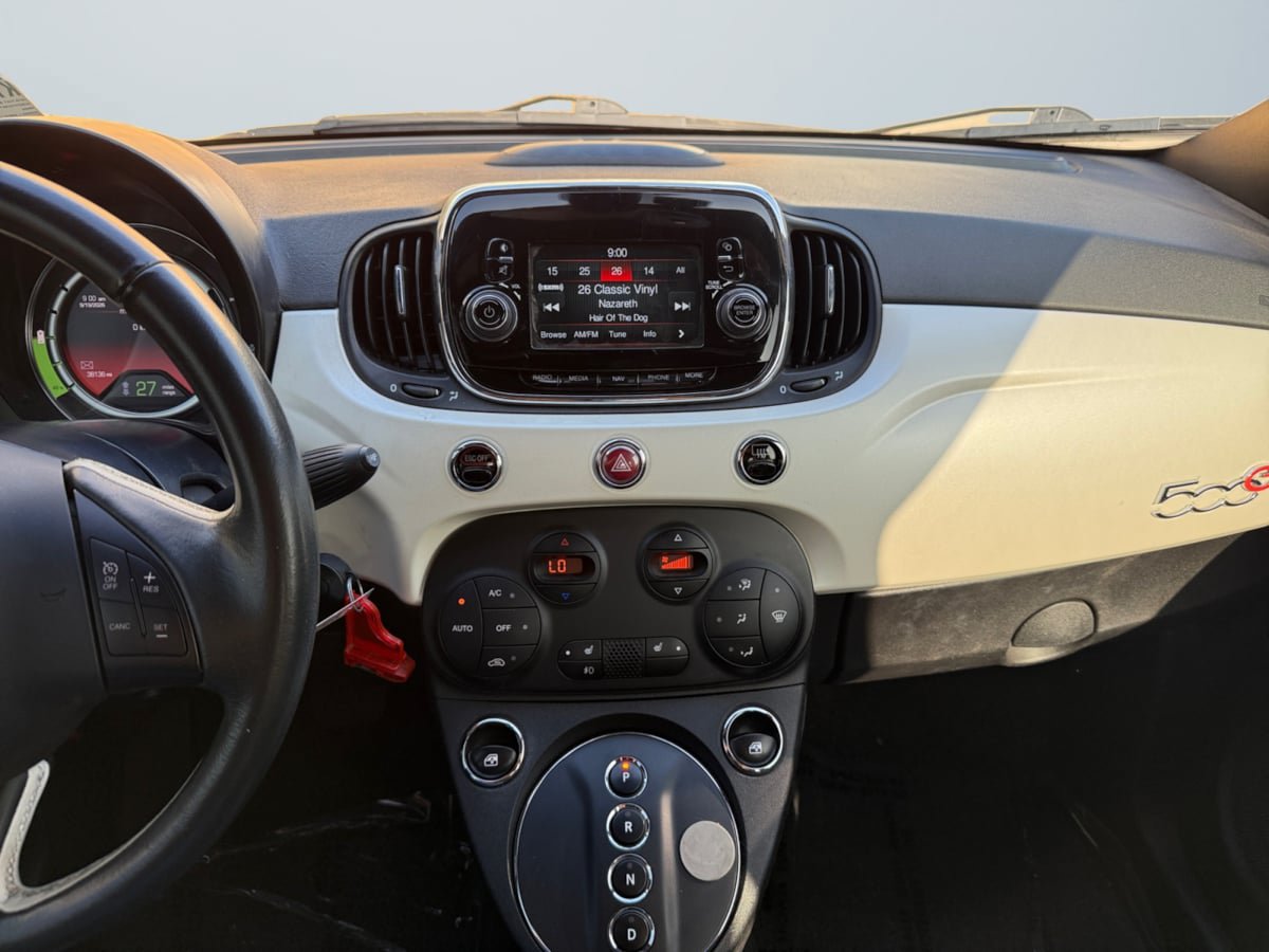 Used 2019 FIAT 500 e FWD image 9