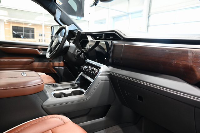 Used 2024 GMC Sierra 3500 Denali Ultimate image 21