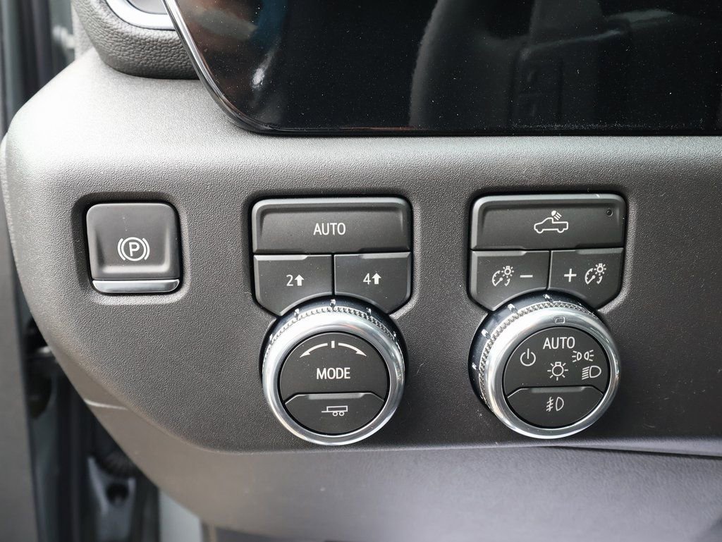 New 2026 GMC Sierra 1500 Elevation w/ LPO, Elevation Black Package image 12