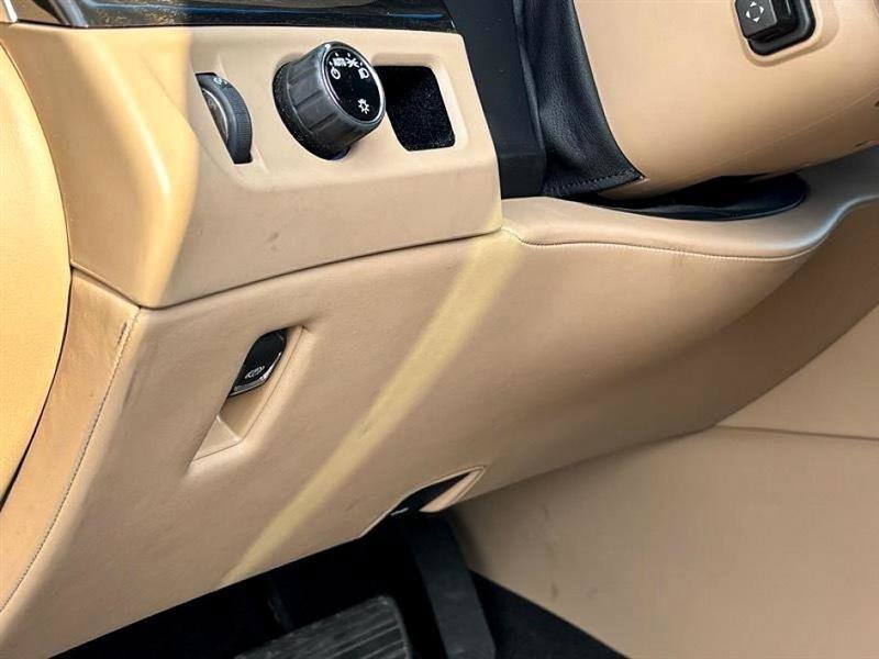 Used 2020 Cadillac Escalade ESV Platinum image 19