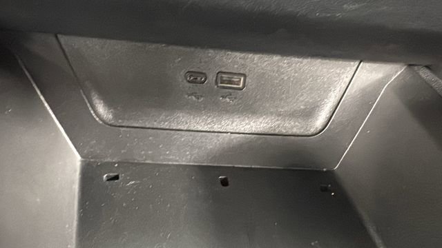 Used 2025 Chevrolet Equinox LT image 27