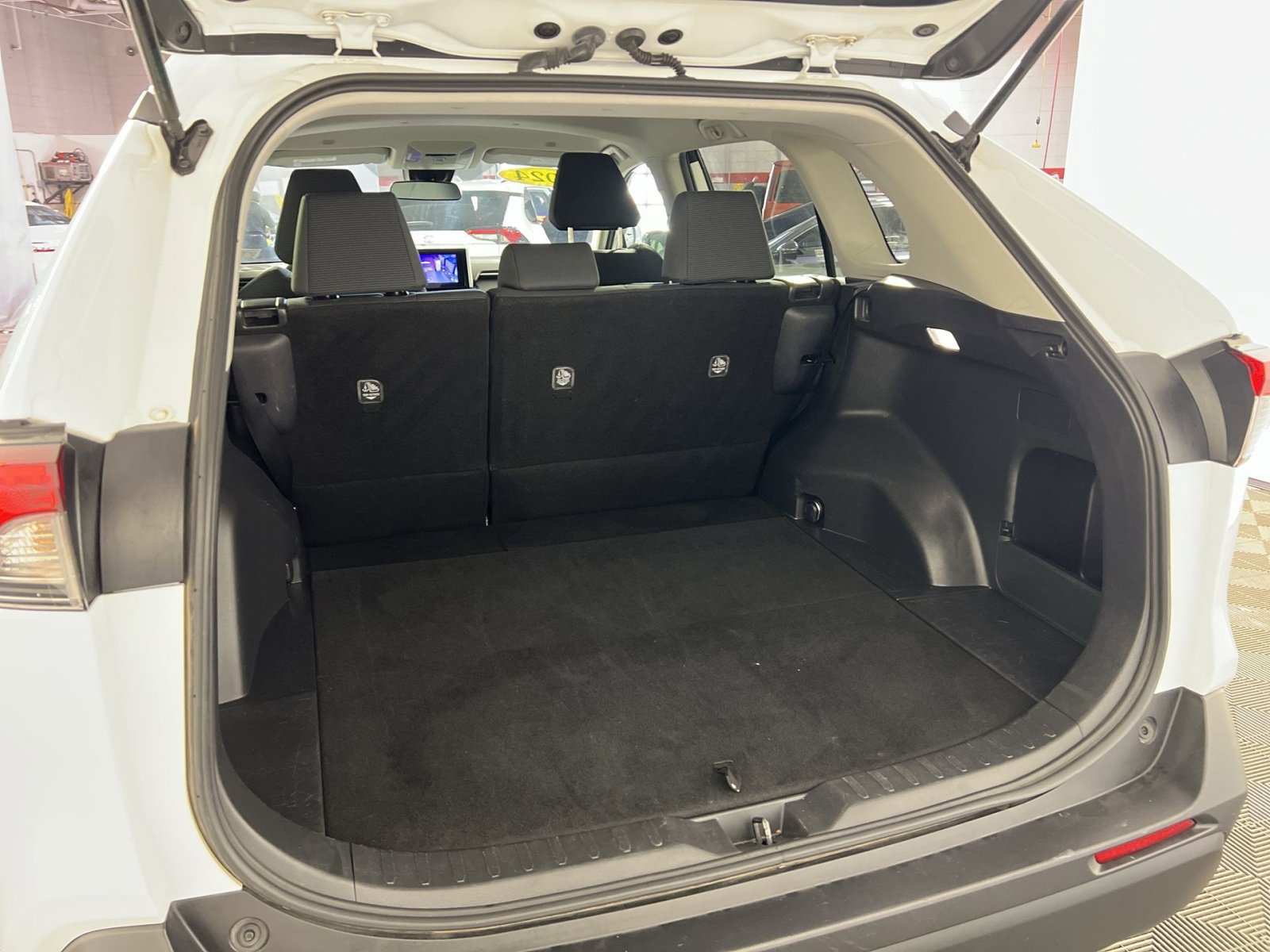 Used 2024 Toyota RAV4 LE image 26