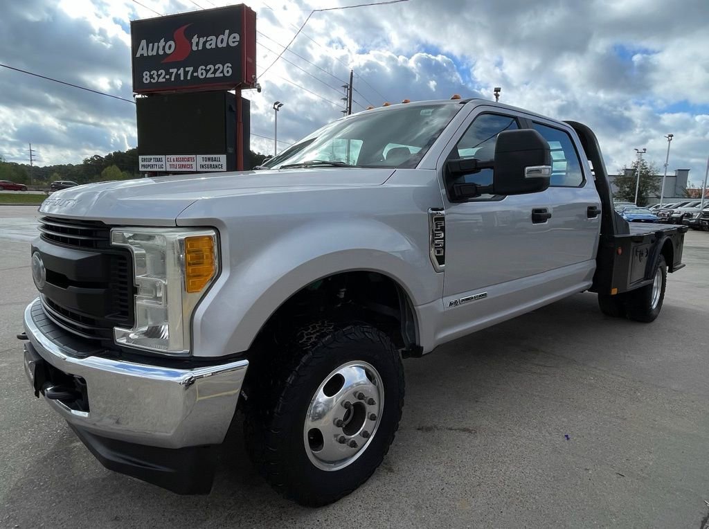 Used 2017 Ford F350 XL w/ Power Equipment Group AWD/4WD image 4