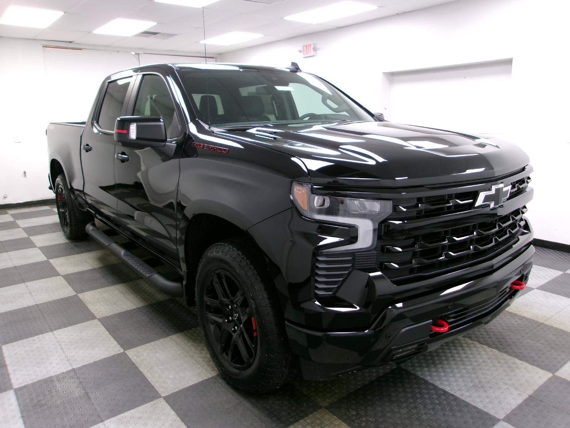 New 2026 Chevrolet Silverado 1500 RST w/ Redline Edition AWD/4WD image 14