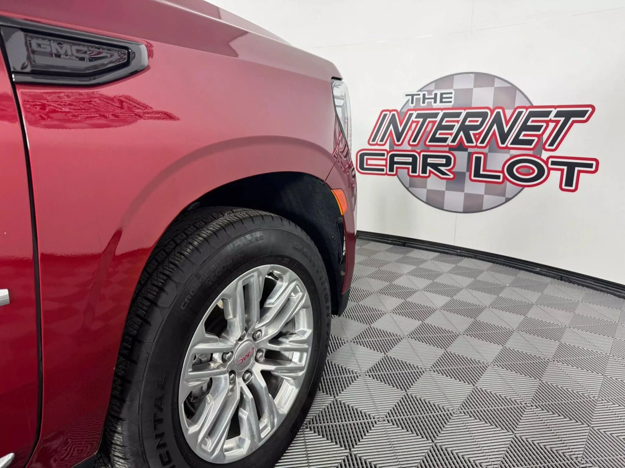 Used 2023 GMC Yukon SLT w/ SLT Luxury Package image 36