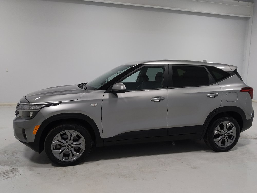 Used 2024 Kia Seltos LX AWD/4WD image 2