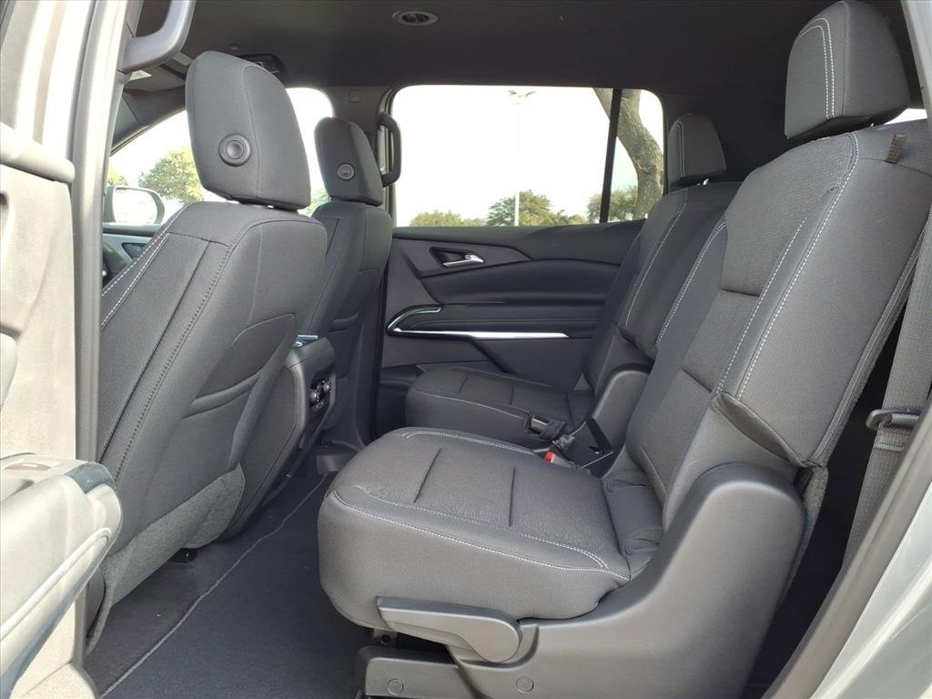 New 2026 Chevrolet Traverse LT image 12
