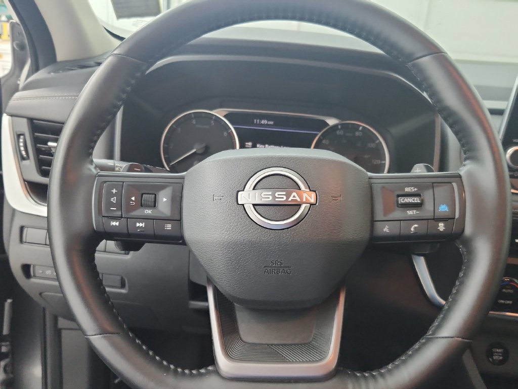 Used 2025 Nissan Rogue SV AWD/4WD image 24