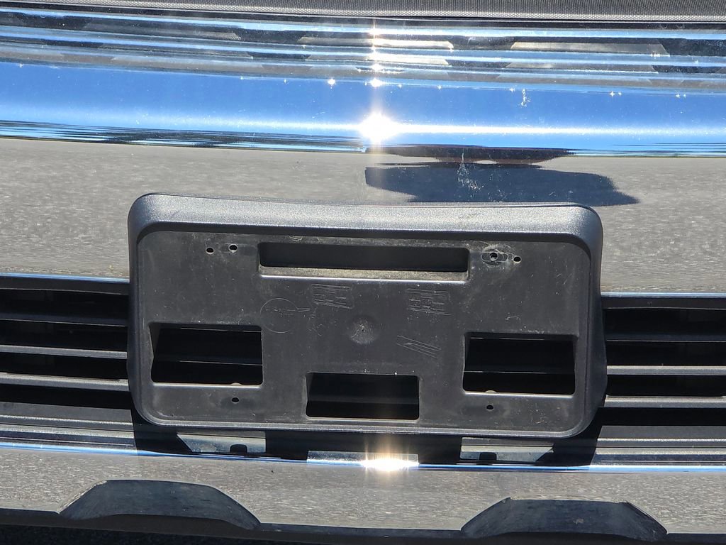 Used 2023 Chevrolet Silverado 2500 LTZ w/ LTZ Plus Package AWD/4WD image 9