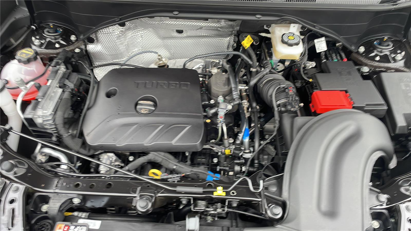 New 2026 Buick Encore GX Sport Touring image 25