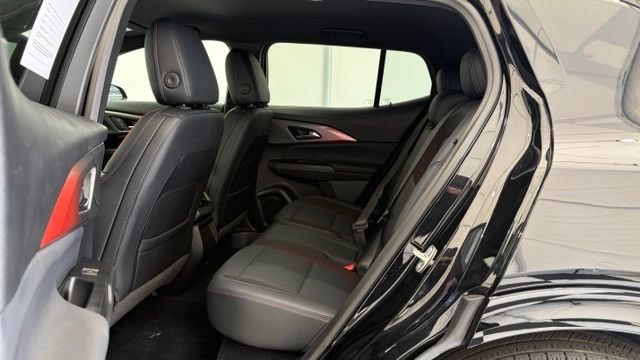 Used 2024 Chevrolet Equinox EV RS FWD image 17