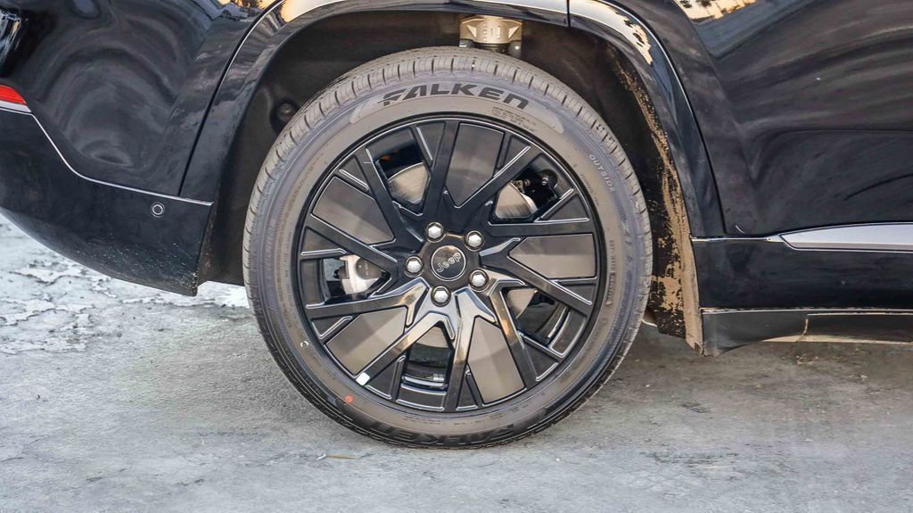 New 2025 Jeep Wagoneer S Launch Edition image 12