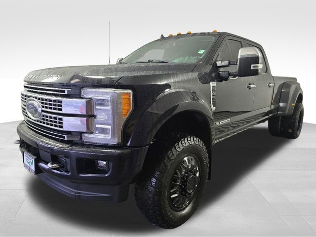Used 2019 Ford F450 Platinum w/ Platinum Ultimate Package AWD/4WD image 3