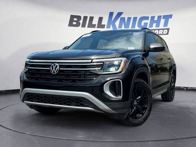 Used 2025 Volkswagen Atlas Peak Edition SE AWD/4WD image 1