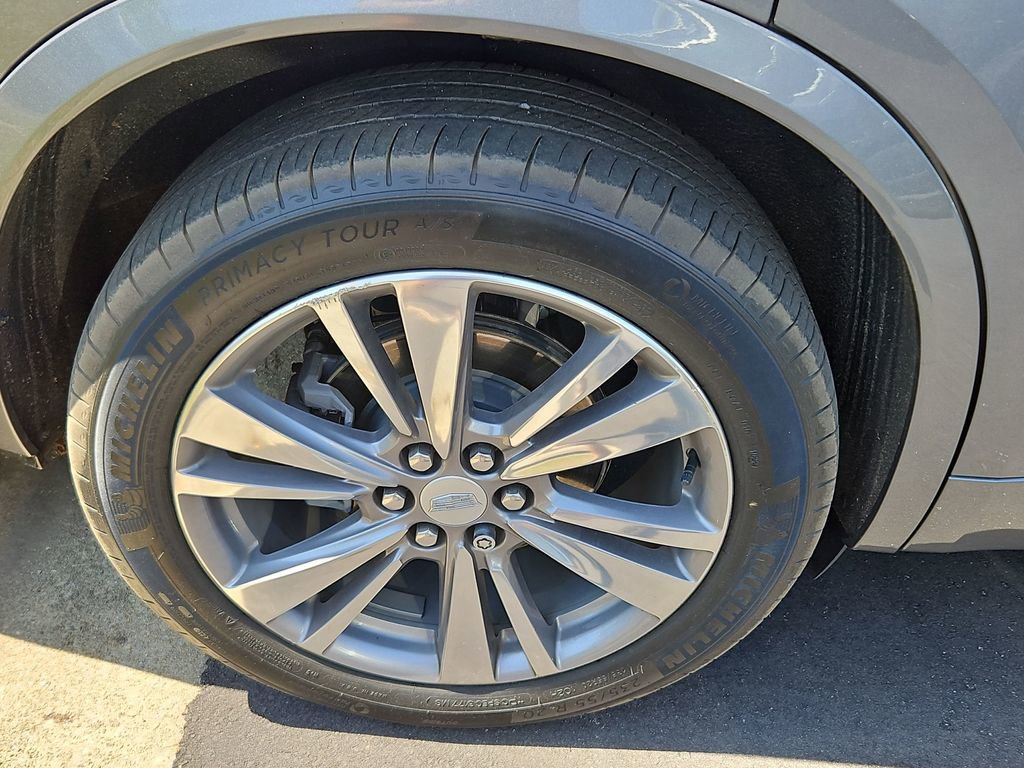 Used 2022 Cadillac XT6 Premium Luxury w/ Technology Package AWD/4WD image 6