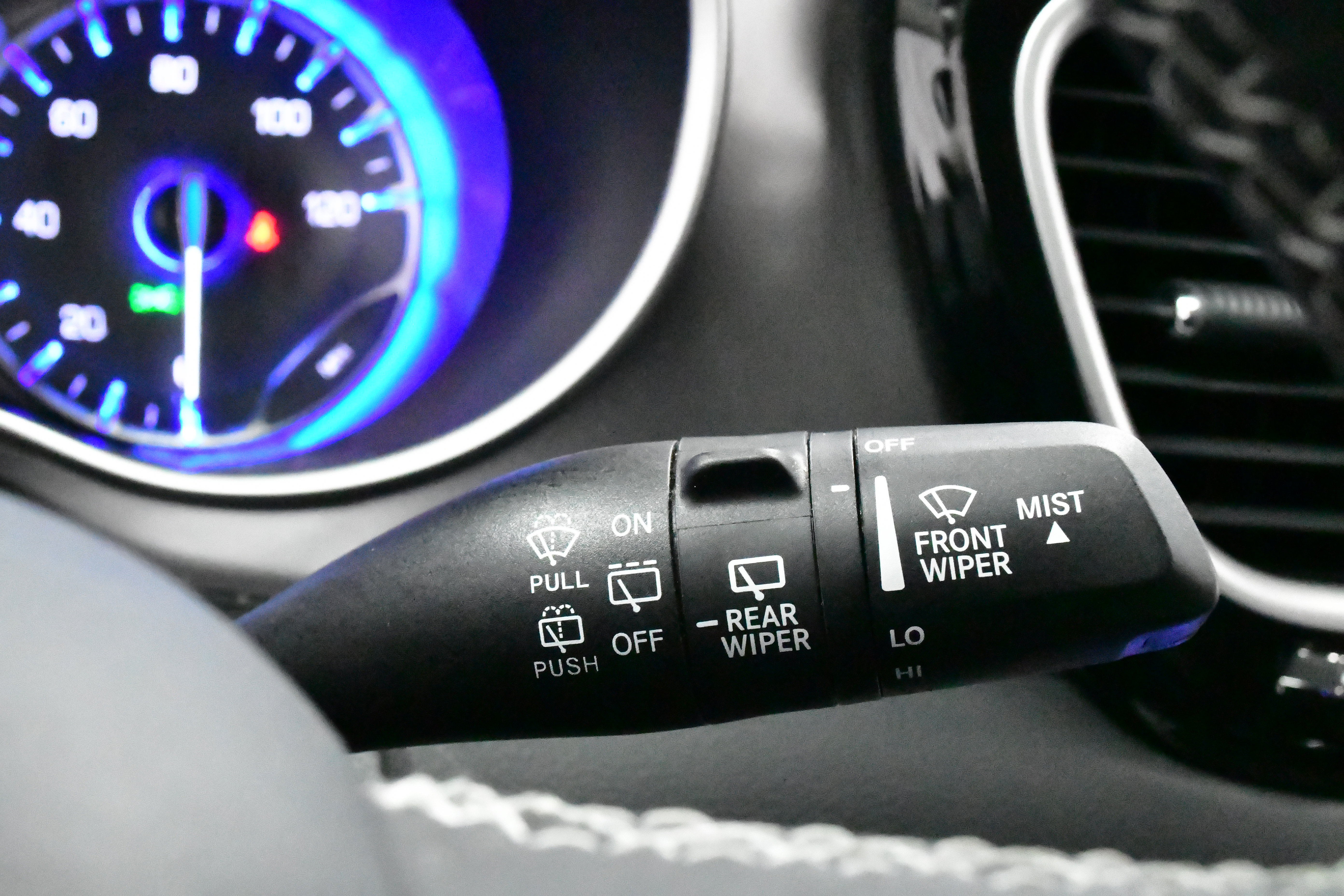 Used 2023 Chrysler Pacifica Limited image 44