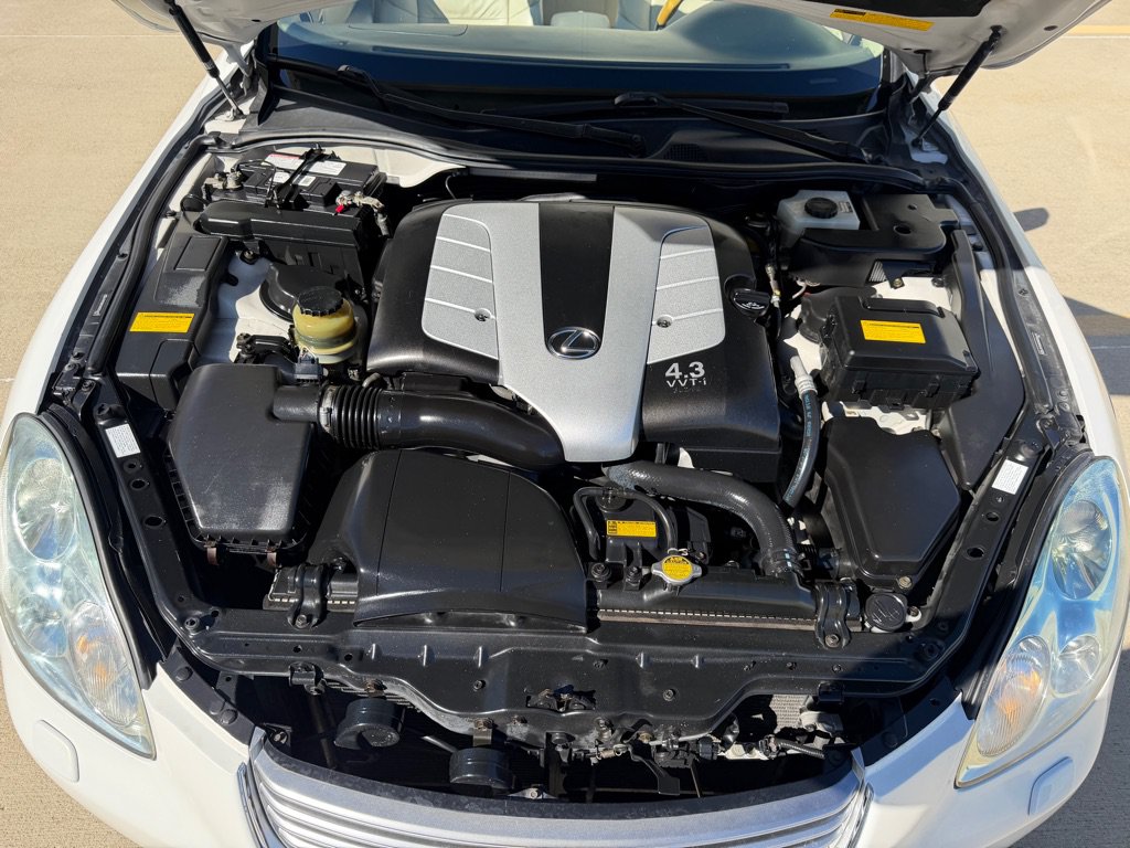 Used 2004 Lexus SC 430 Convertible w/ Preferred Accessory Pkg RWD image 24