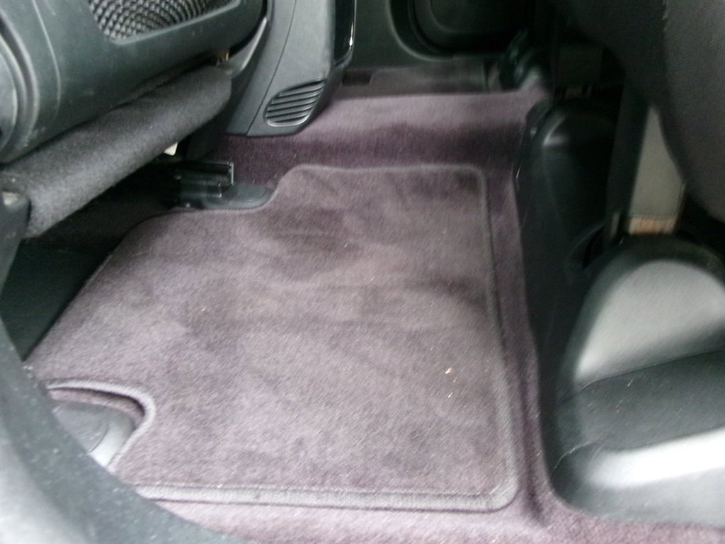 Used 2018 Jeep Grand Cherokee Laredo image 29