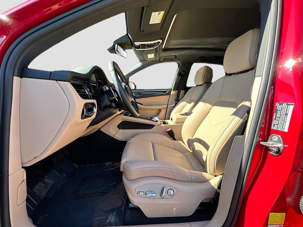 New 2026 Porsche Macan S AWD/4WD image 5