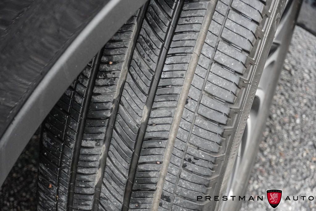 Used 2023 Lincoln Aviator Reserve w/ Equipment Group 201A image 13