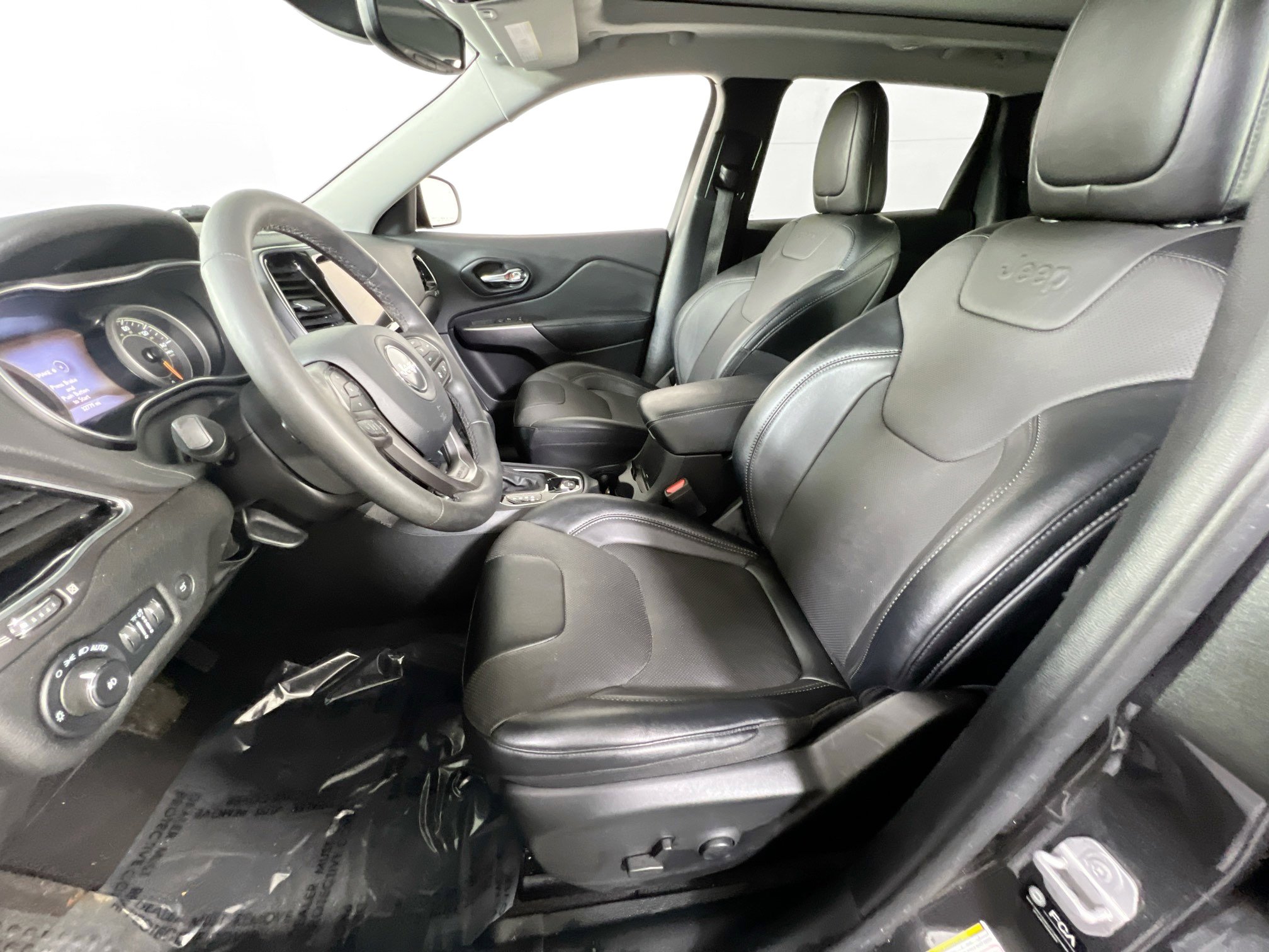 Used 2022 Jeep Cherokee Limited image 20