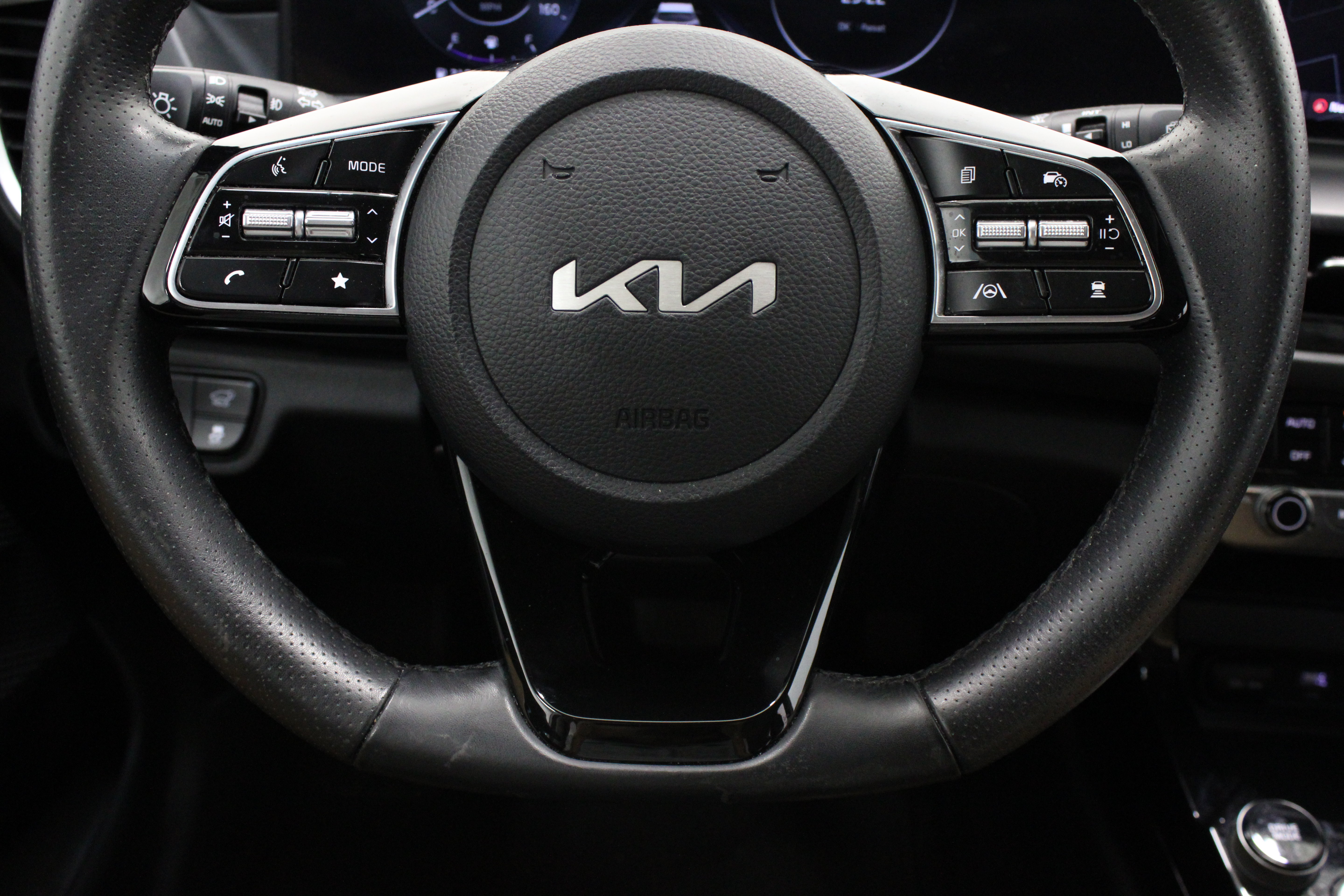 Used 2024 Kia Seltos SX w/ SX Sunroof Package AWD/4WD image 27