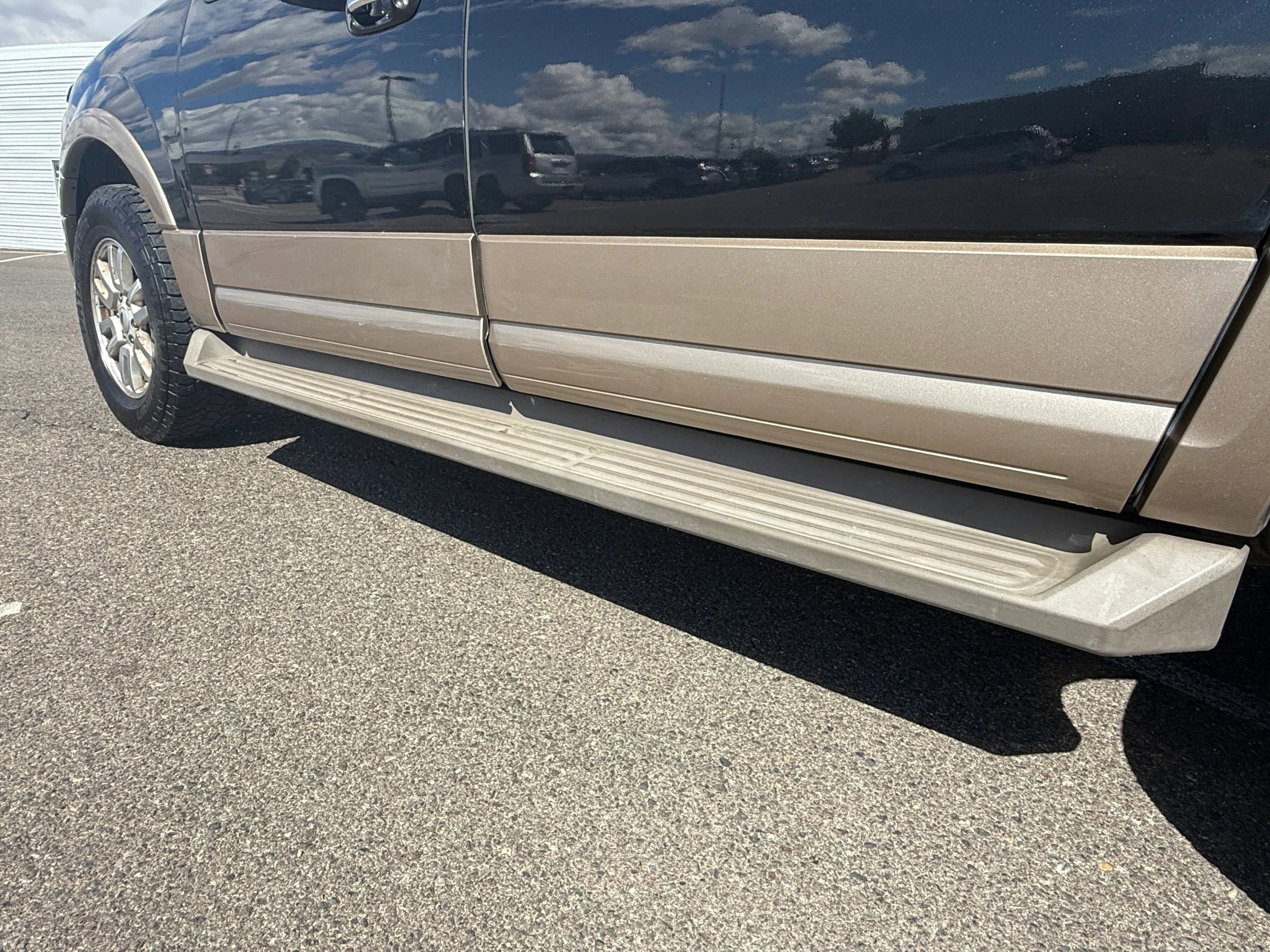 Used 2014 Ford Expedition EL XLT w/ Equipment Group 202A AWD/4WD image 39