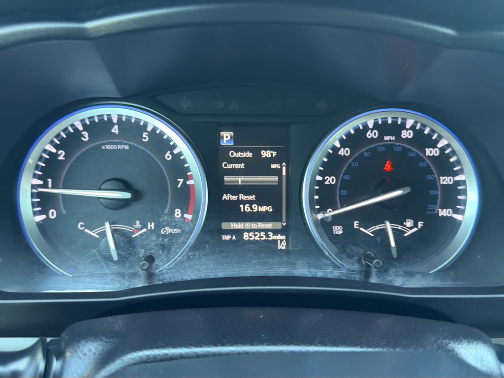 Used 2018 Toyota Highlander XLE AWD/4WD image 24