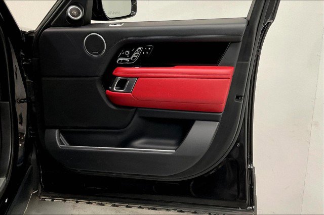 Used 2019 Land Rover Range Rover SV Autobiography Dynamic image 24