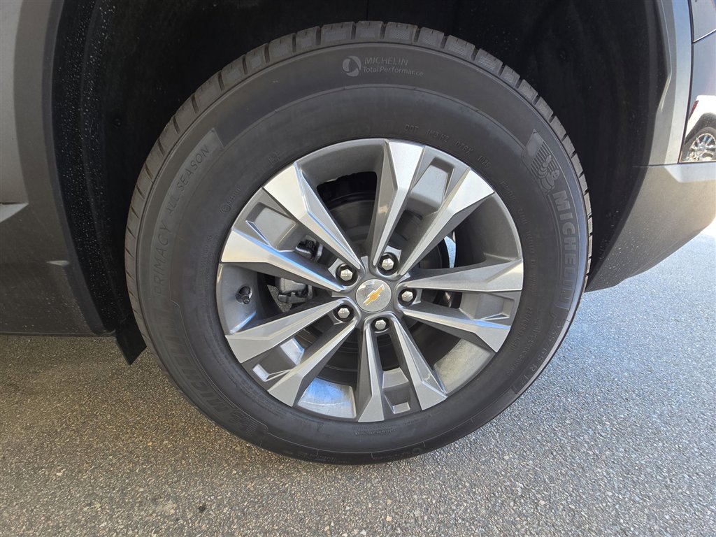 New 2026 Chevrolet Equinox LT w/ Convenience Package II image 32