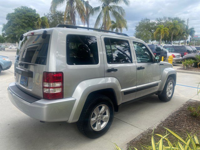 Used 2010 Jeep Liberty Sport w/ Popular Equipment Group image 8