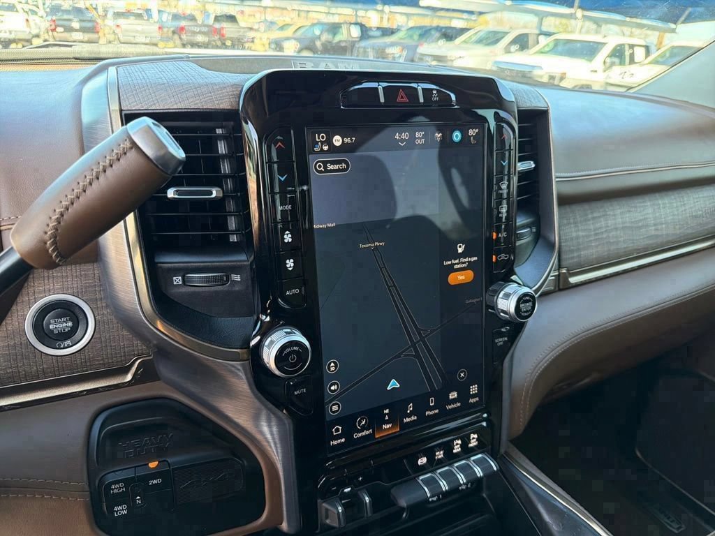 Used 2024 RAM 3500 Limited AWD/4WD image 23