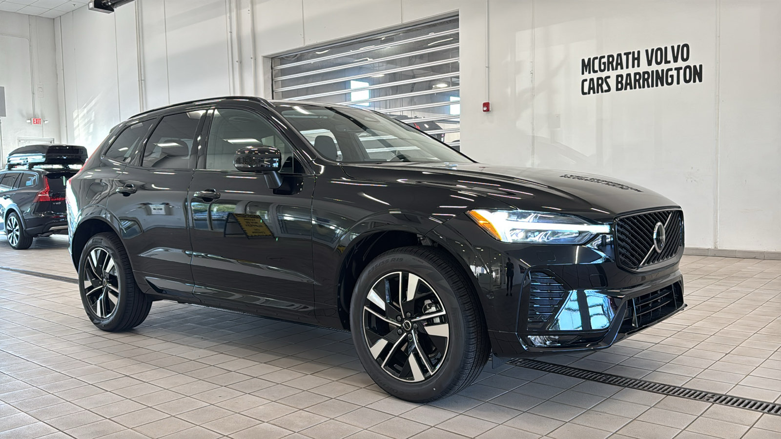 New 2026 Volvo XC60 B5 Plus w/ Climate Package AWD/4WD image 3