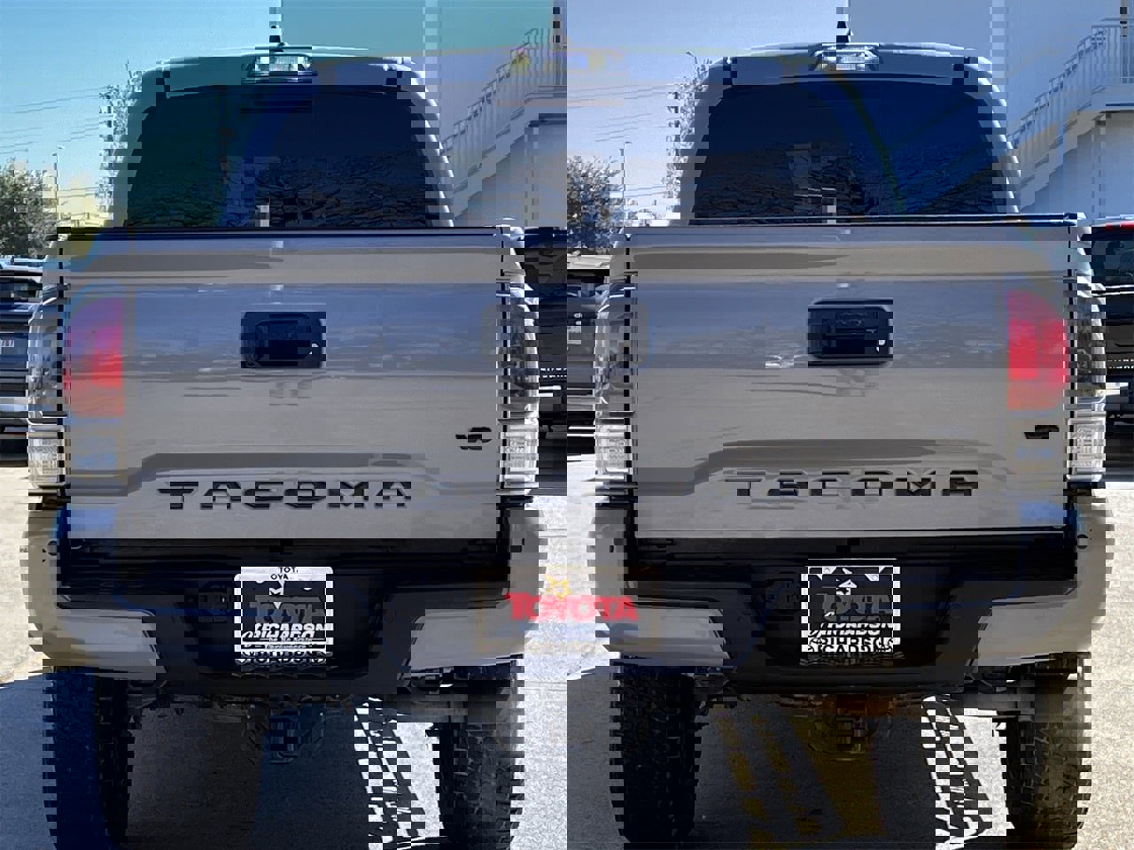 Used 2021 Toyota Tacoma TRD Sport image 5