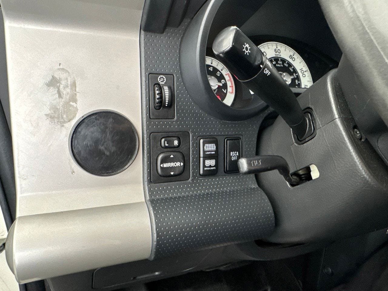 Used 2014 Toyota FJ Cruiser 4WD w/ Convenience Package image 37