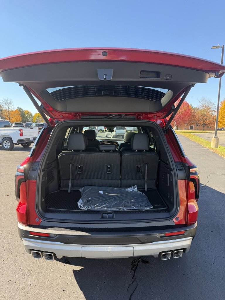 New 2026 Chevrolet Traverse LT w/ Sun and Wheel Package image 4