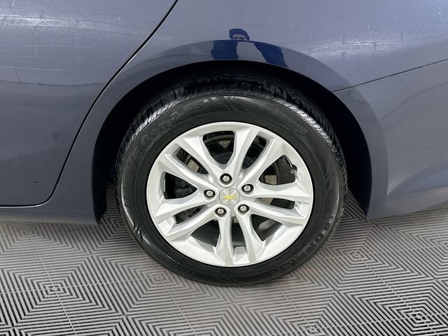 Used 2018 Chevrolet Malibu LT image 22