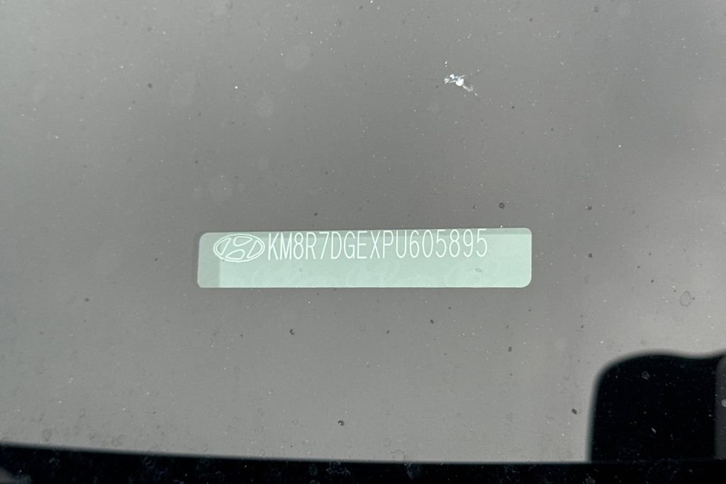 Used 2023 Hyundai Palisade Calligraphy image 3