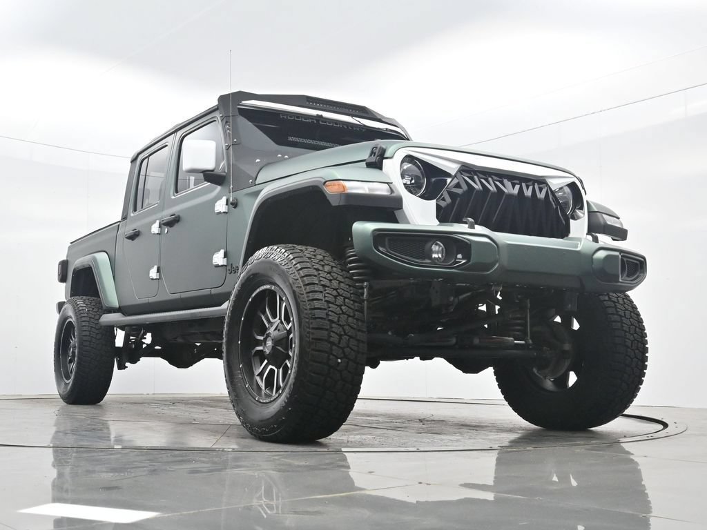 Used 2023 Jeep Gladiator Sport AWD/4WD image 30